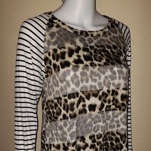 Long sleeve with stripes. Scoop neck shirt Ghost Stripes with Cheetah